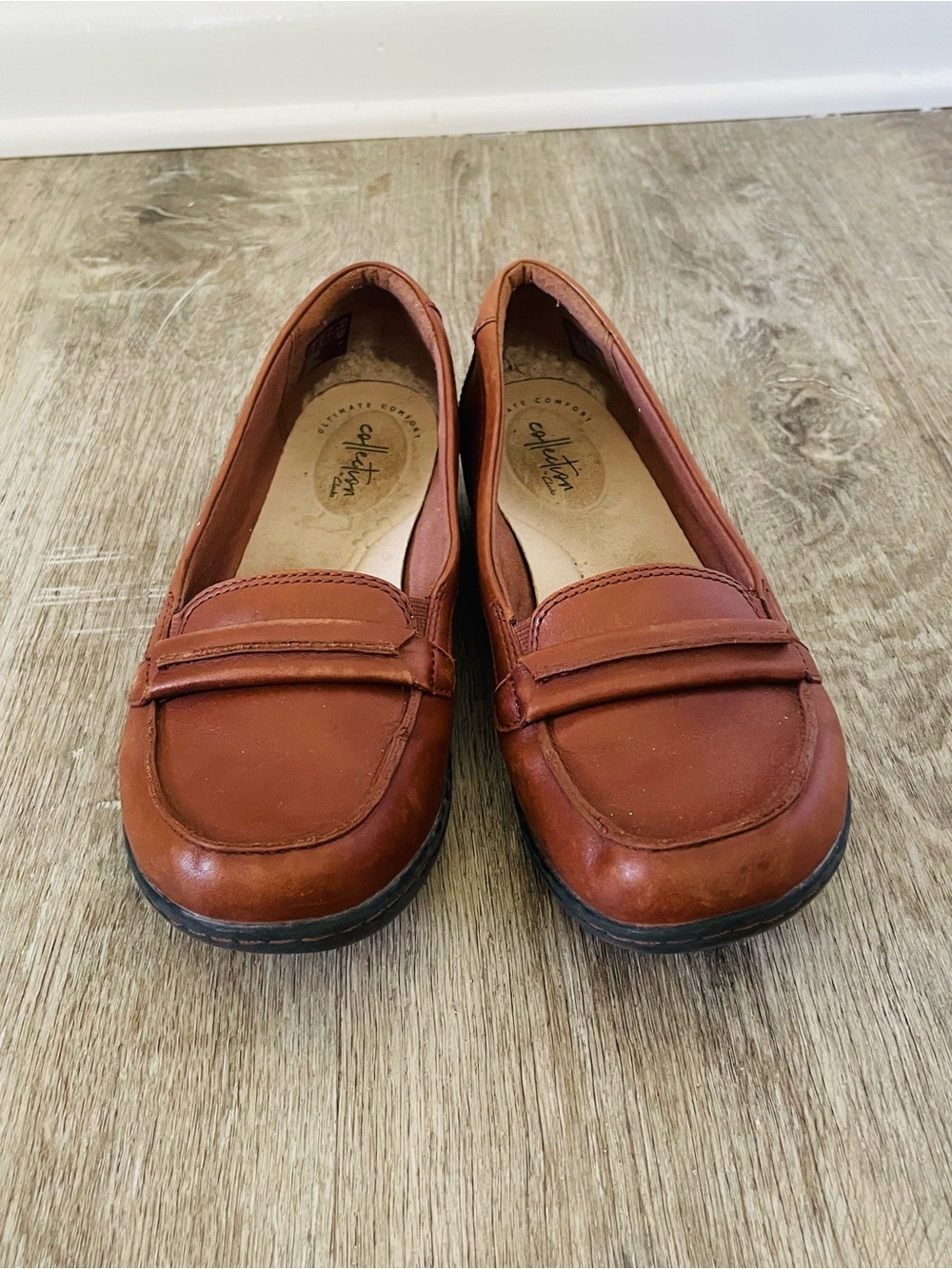 Clarks Collection Women’s Brown Leather Loafers Slip On Comfort Shoes
